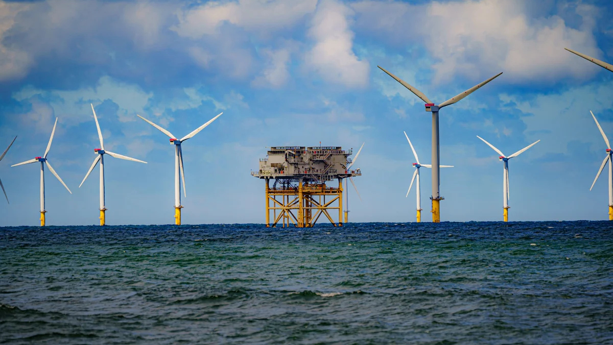 Europe’s Race to Wire the Deep Blue